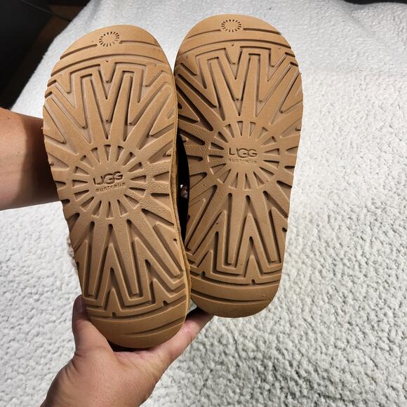 UGG Australia Cambridge women's boots chestnut suede and knit material size 7 - Picture 4 of 6